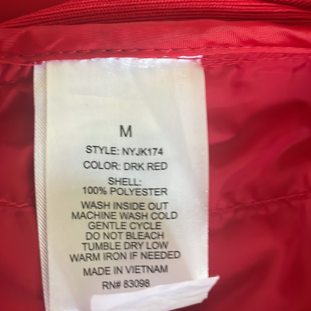 Red Puffer Jacket. - image 3